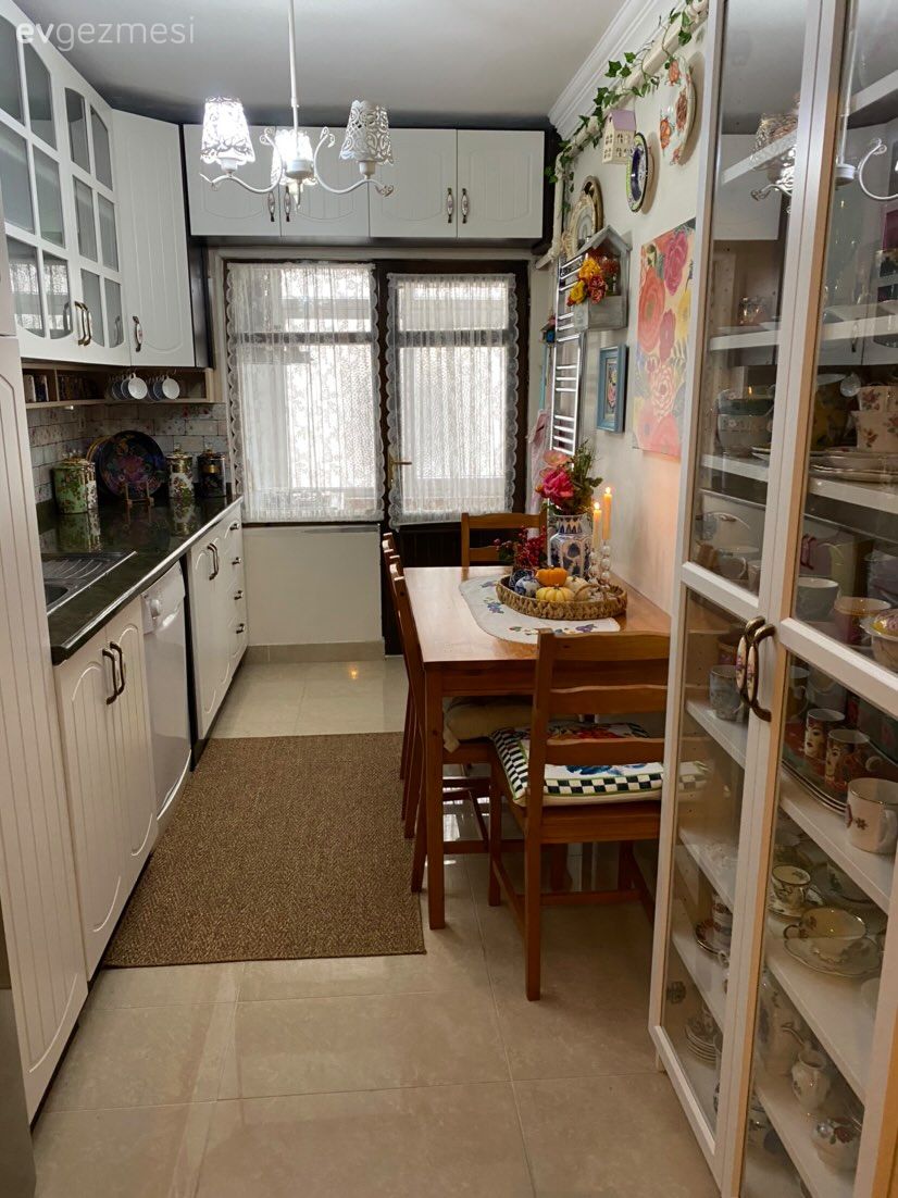 Bu Evde Nostaljik Ruh Bohem Sıcaklığıyla Sunulmuş!