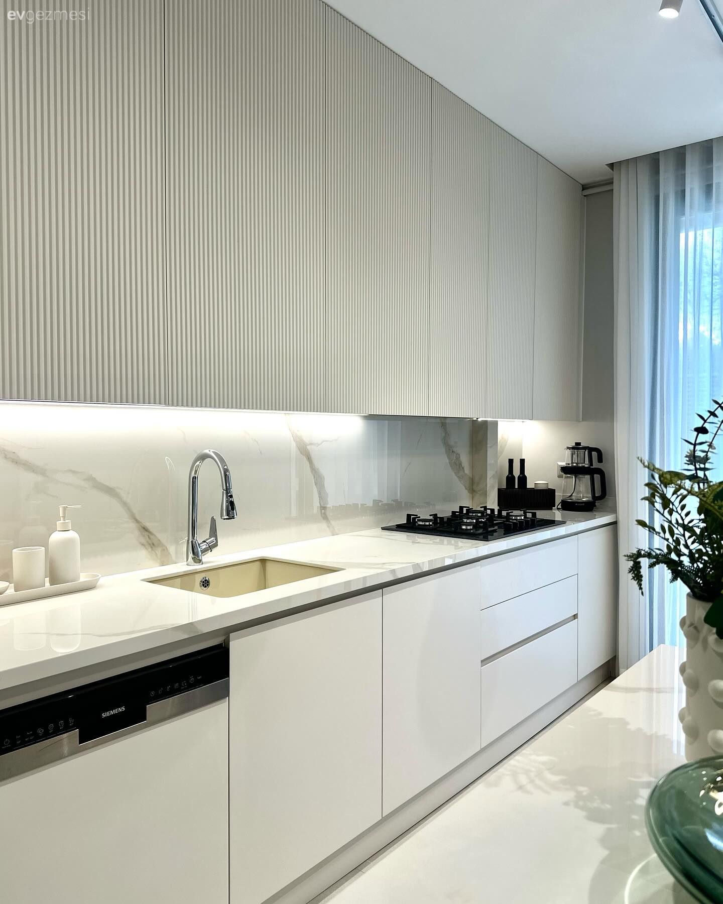 Modern Mutfak ve Banyo İsteyenlere İlham Olacak Bir Ev