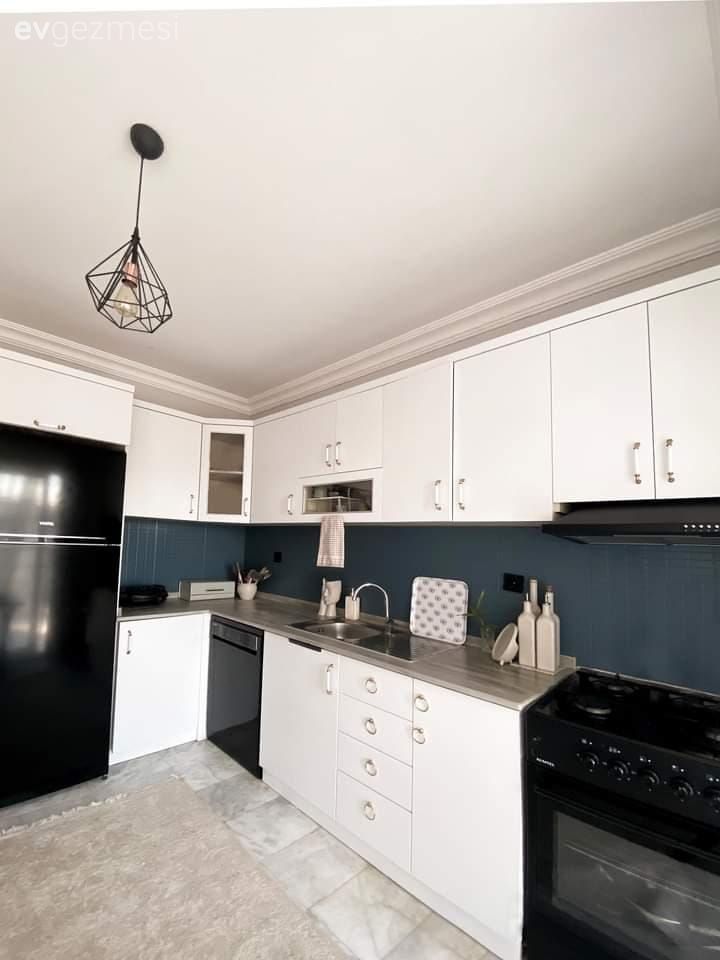 İki Katlı Bu Kuşadası Evi Eklektik Tarzın Resmedilmiş Hali!