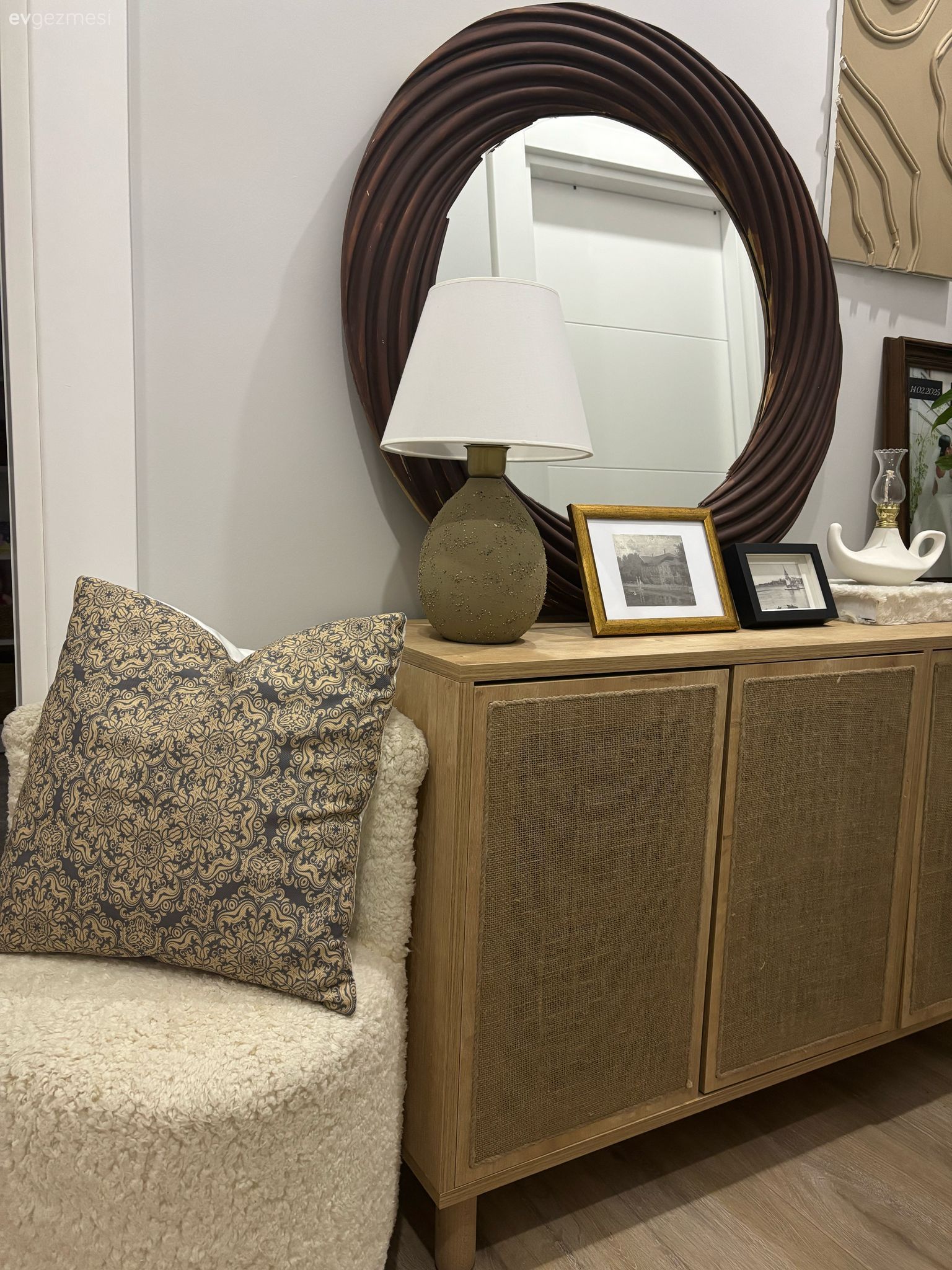 Her Detayıyla Tam Kıvamında  Bir İstanbul Evi