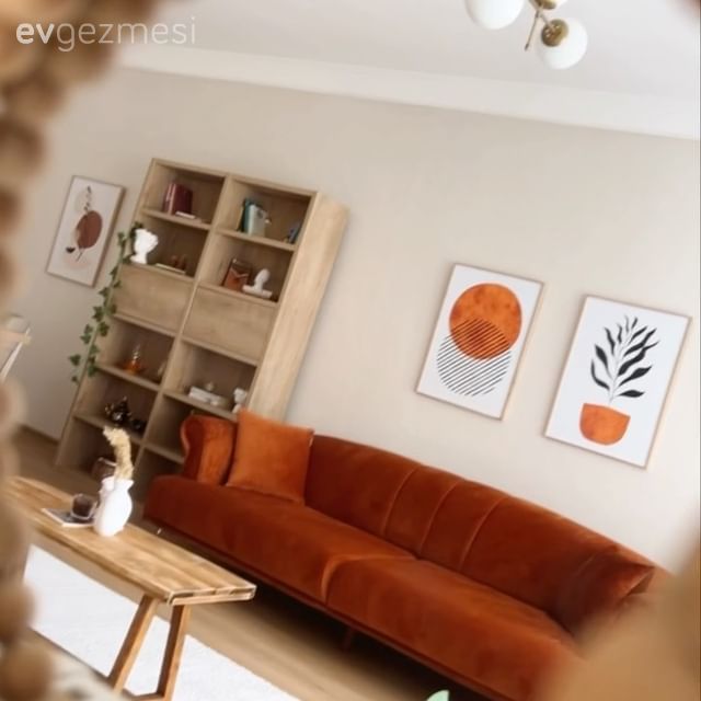 Bu Ankara Evi Beyazlıktan Ferahlık Turuncudan da Neşe Almış