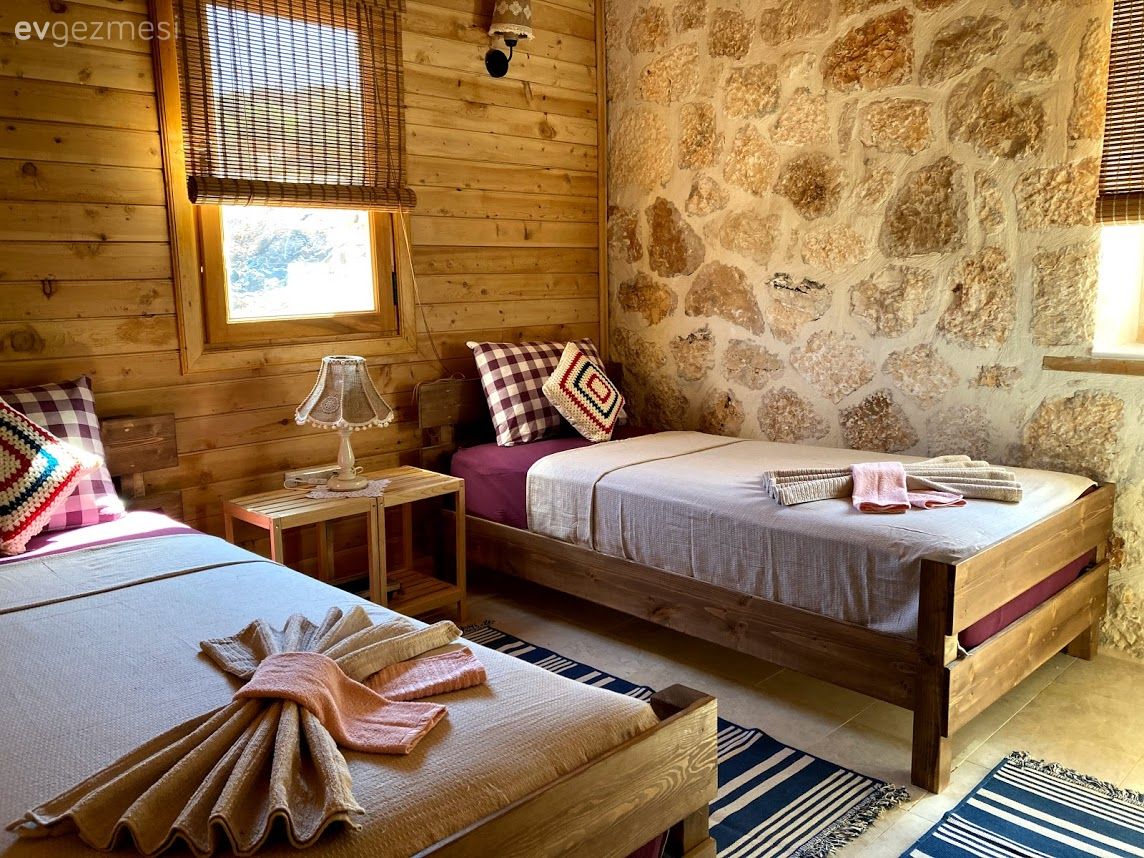 Kaş'taki Bu Tatil Evi Geçmiş ve Bugün Arasındaki Eğlenceli Köprü!