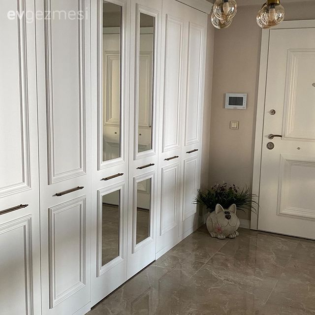 Antre, Beyaz, Vestiyer, Avize, Aydınlatma