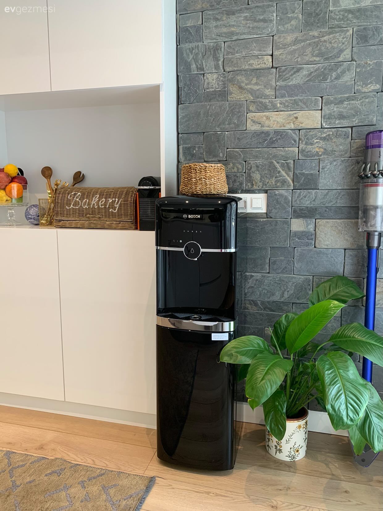 Bu Antalya Evi Modern Stili Country Eşliğinde Seviyor!