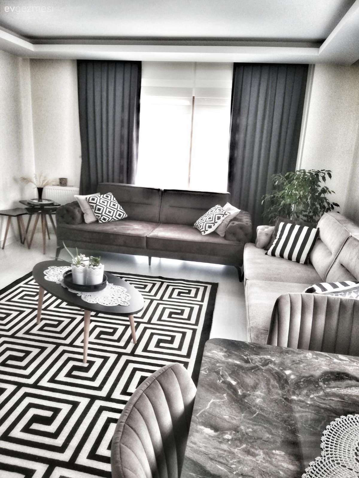 Konfor ve Uyum Bu İstanbul Evinde Bütün İpleri Ele Geçirmiş!