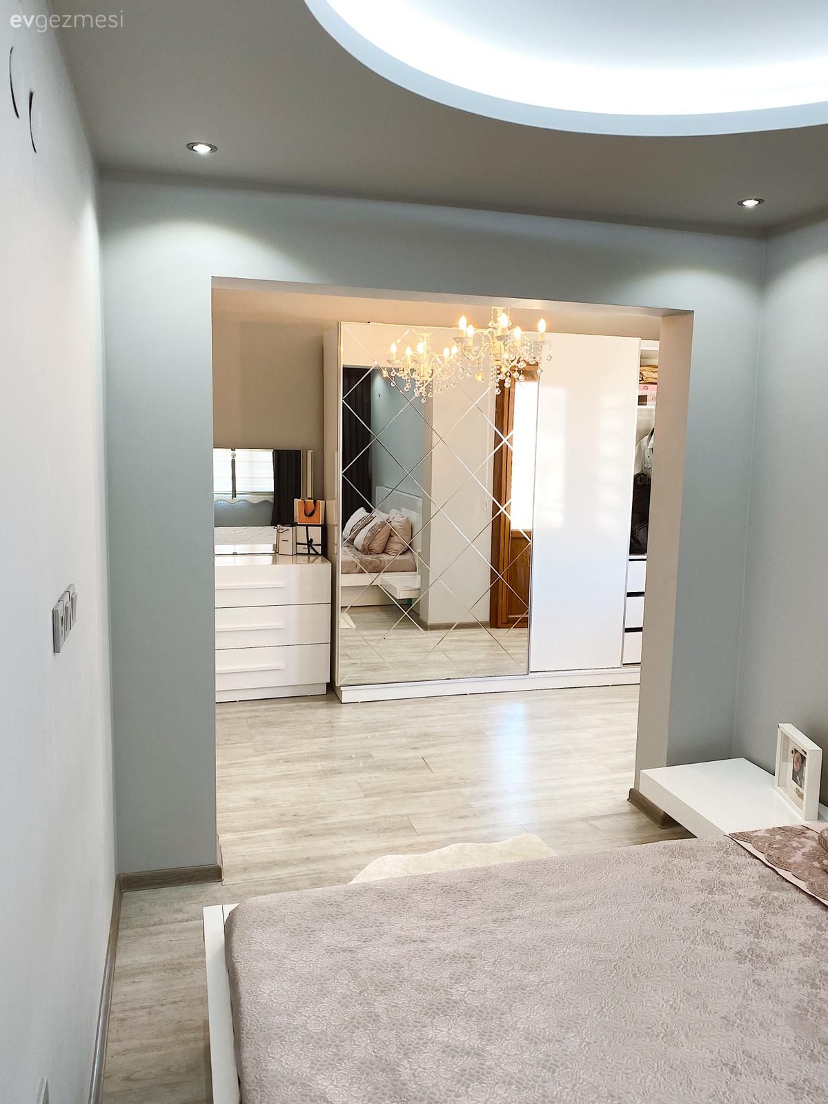 Açık Renkler ve Ahşaplar Bu Evin Enerjisini Çok İyi Yansıtmış