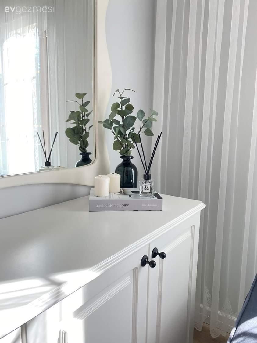 Ayna, Beyaz, Tül perde, Perde, Konsol, Konsol üzeri dekoratif objeleri, Dekoratif Objeler