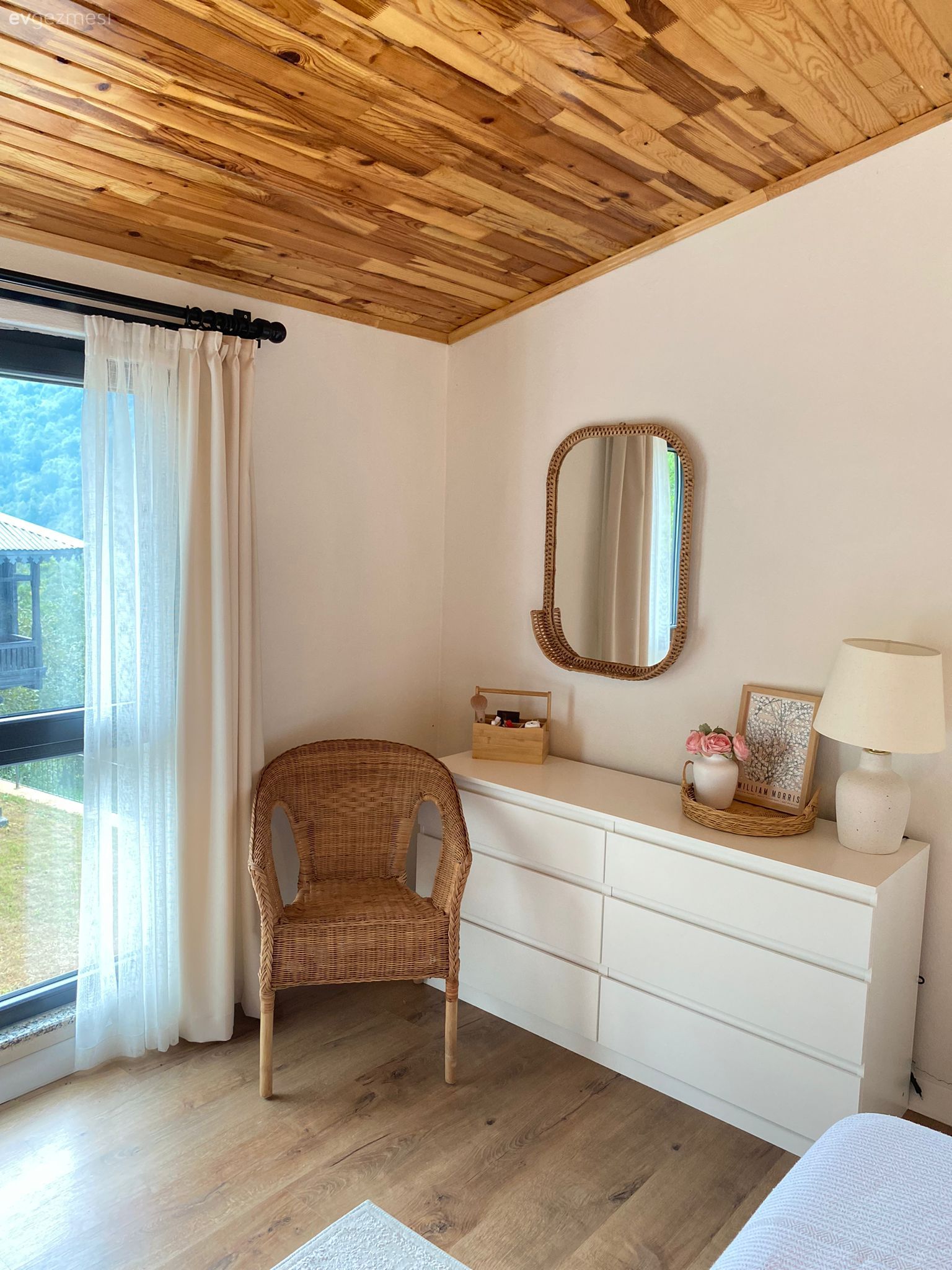 Artvin'deki Bu 144 M2'lik Ev Köy Hayatına Alışmış Villa Kıvamında!