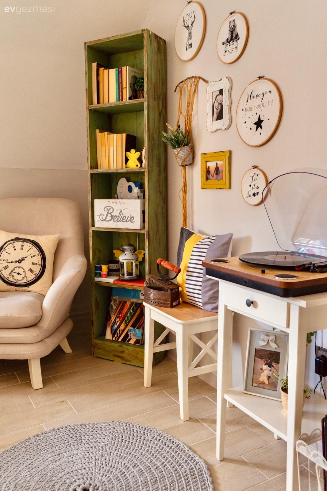 Yeşil, Beyaz, Berjer, Sehpa, Kitaplık, Duvar dekorasyonu, Dekoratif Objeler, Gri, Sarı