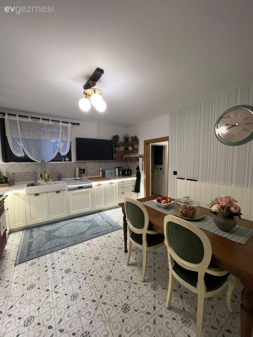 Müstakil Ev Hikayeleri: İstanbul'un İçinde, Karmaşanın Çok Uzağında 250 M2 Ev!