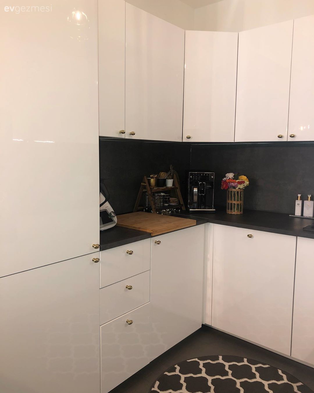 Bu Keyifli Evde Göze Çarpan Detayların Haddi Hesabı Yok