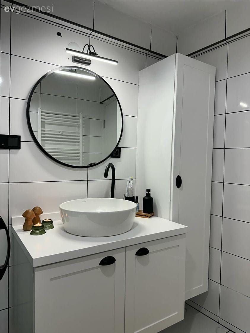 Banyo, Beyaz, Siyah, Banyo dolabı, Banyo aksesuarları, Banyo seramikleri, Banyo aynası
