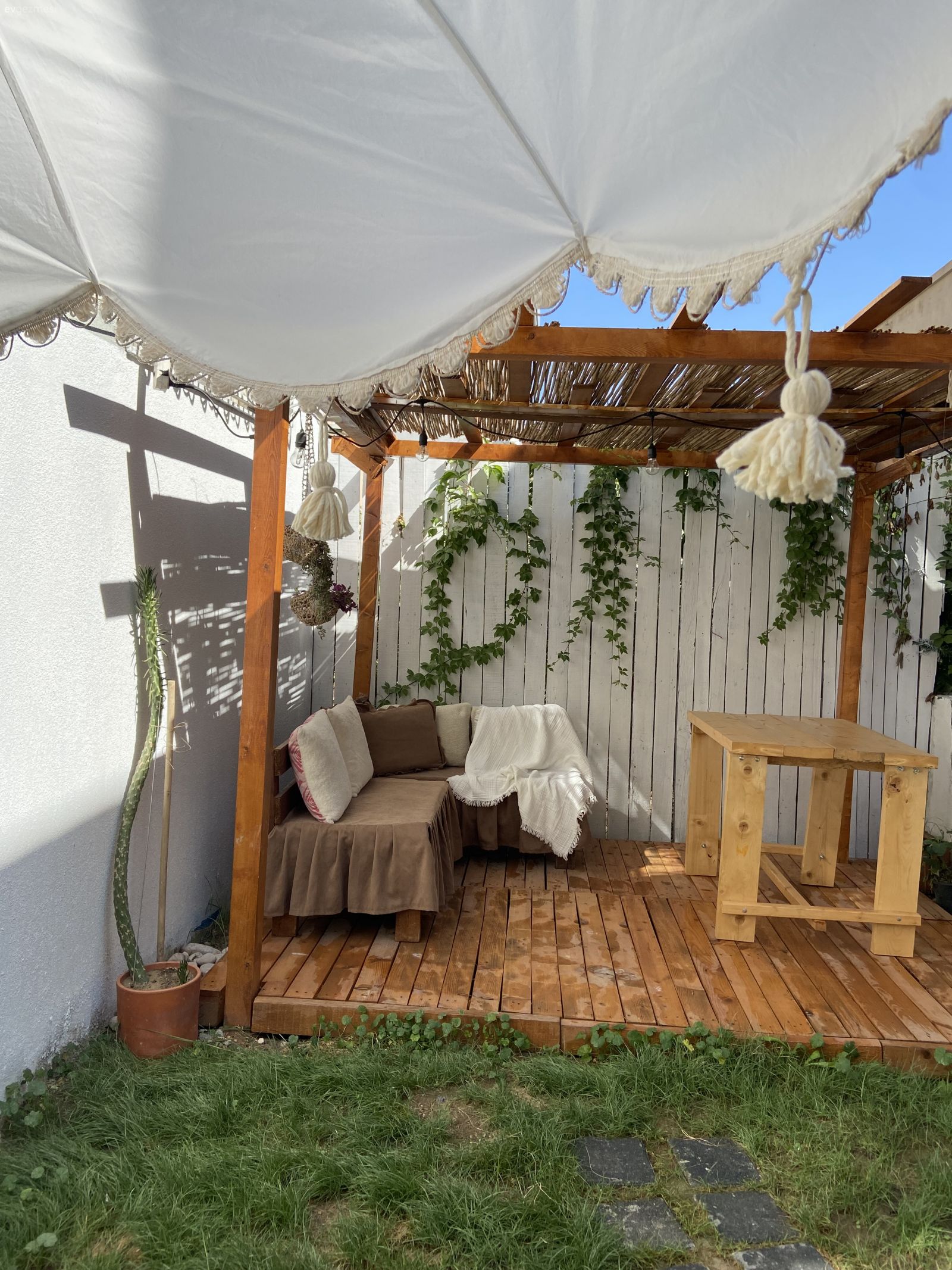 30 M2'lik Boş Alan Şimdi Profesyonel Elinden Çıkmışçasına Bir Bahçe!