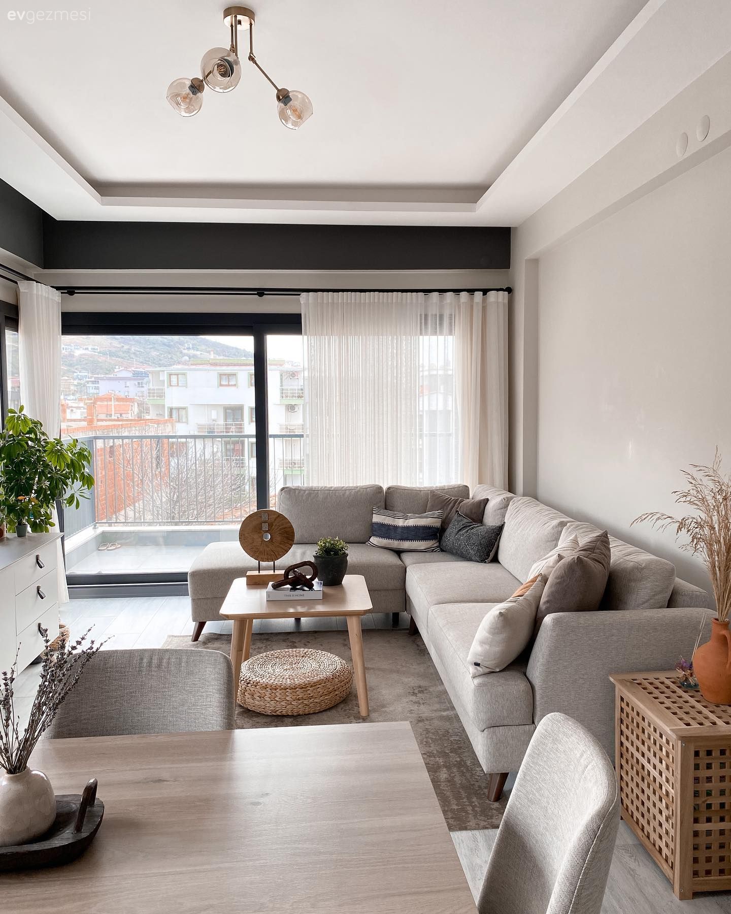 Bu İzmir Evi Alanı Verimli Kullanmayı Pek İyi Biliyor