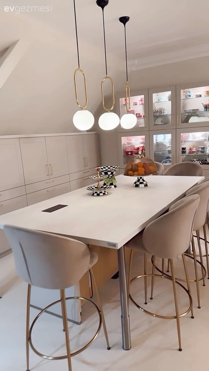 Yemek masası, Sandalye, Avize, Aydınlatma