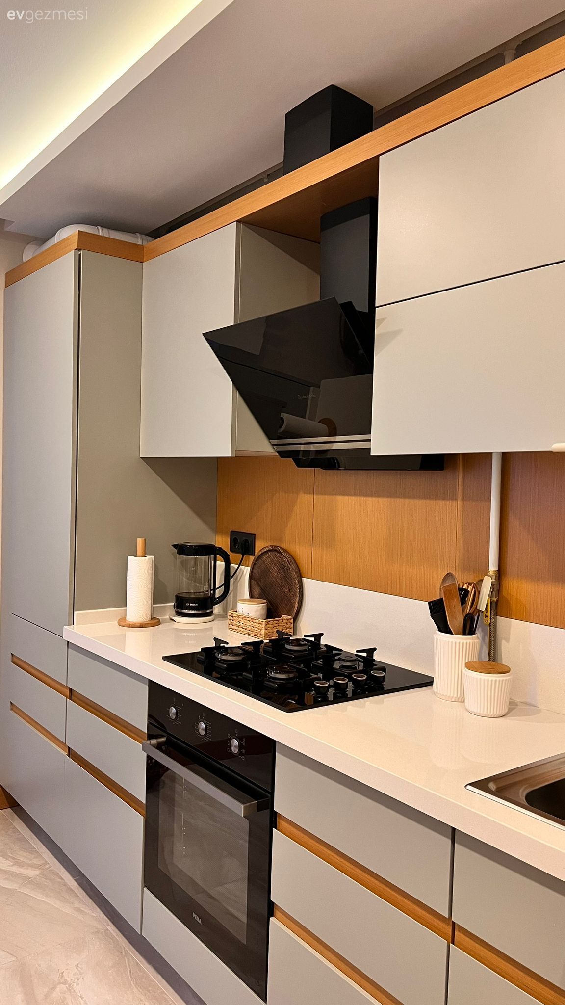 Mutfak, Modern, Modern mutfak, Bej, Ahşap Mobilya, Ankastre, Davlumbaz, Mutfak tezgahı, Mutfak tezgah arası