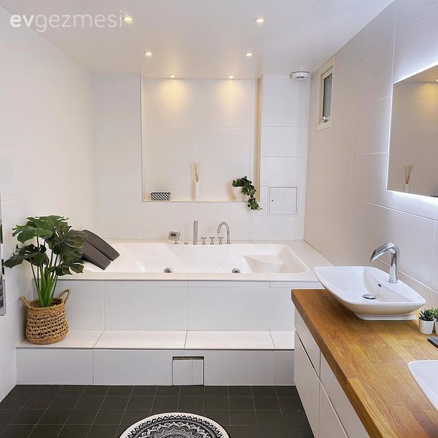 Beyazın Hakimiyet Kurduğu Bu Evde Her Köşe Çok Ferah