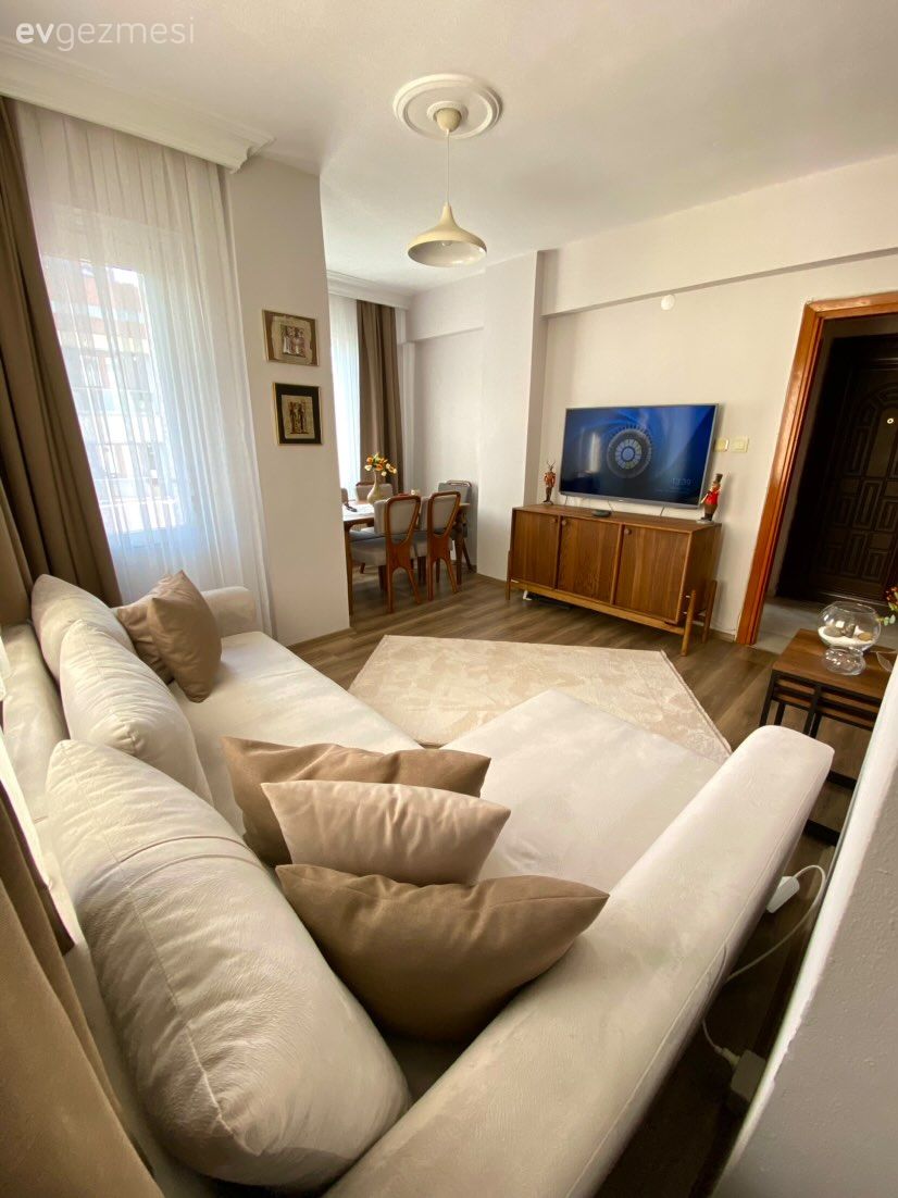 Tv ünitesi, Tv ünitesi aksesuarları, Ev Aksesuar, Beyaz, Bej, Krem, Fon perde, Perde, Tül perde, Sandalye, Yemek masası, Koltuk takımı, Yan sehpa, Sehpa, Kırlent, Ev tekstili