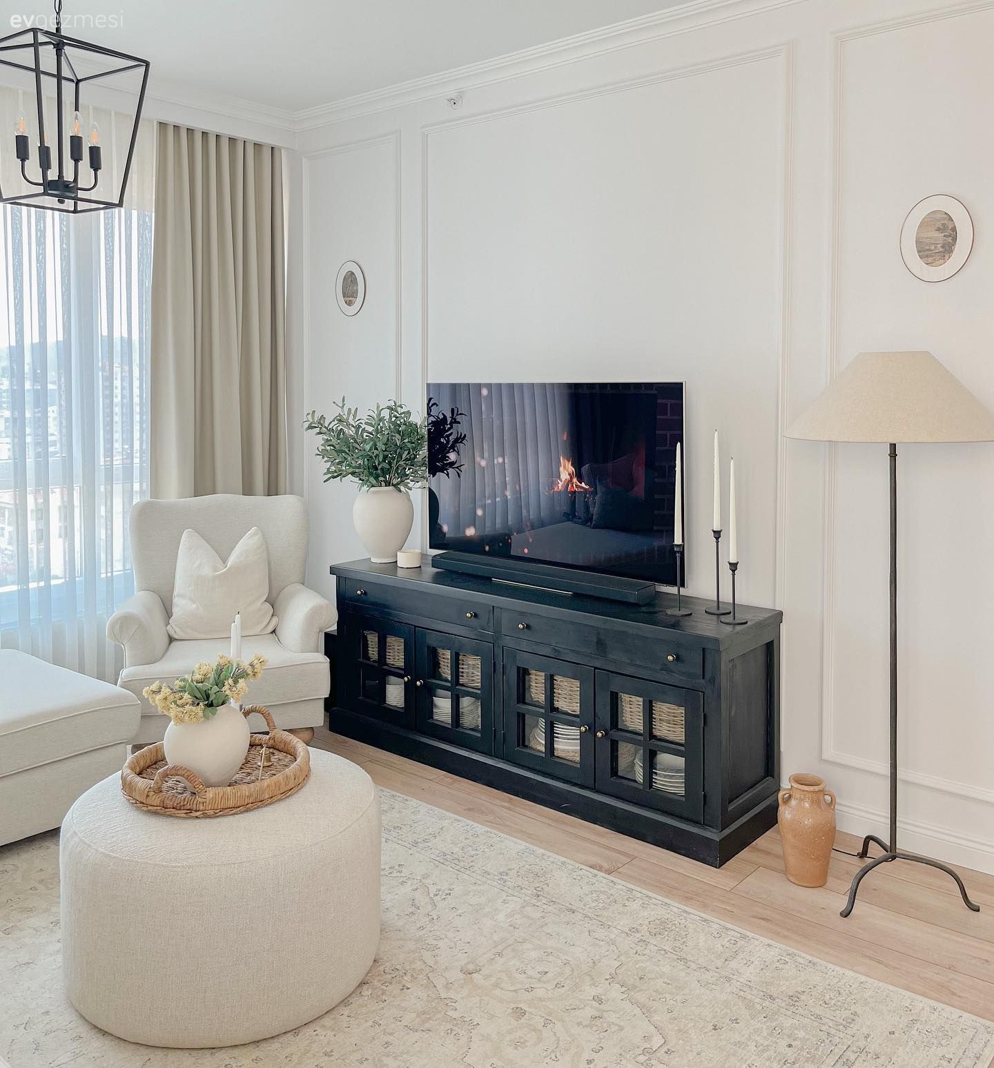 Bu İstanbul Evinde Beyazın Zarafeti Buram Buram Hissediliyor!