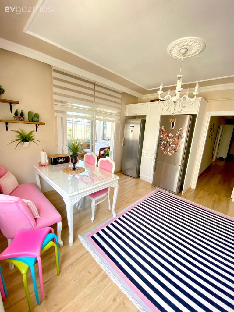 Bu Osmaniye Evinin İçi Kıpır Kıpır!