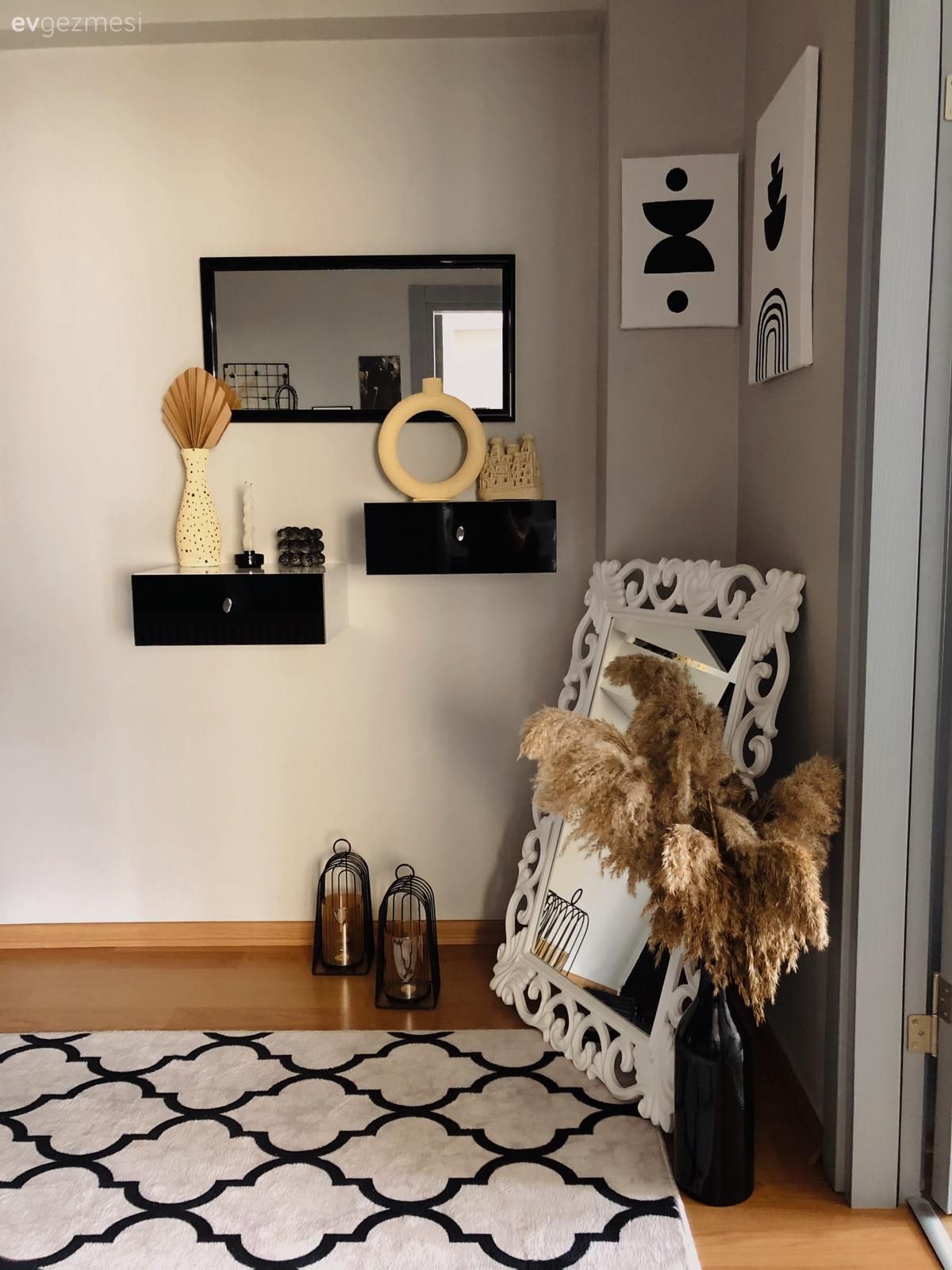 Bitkilere Aşık Bu Evde Gri, Siyah ve Beyaz Her Yerde!