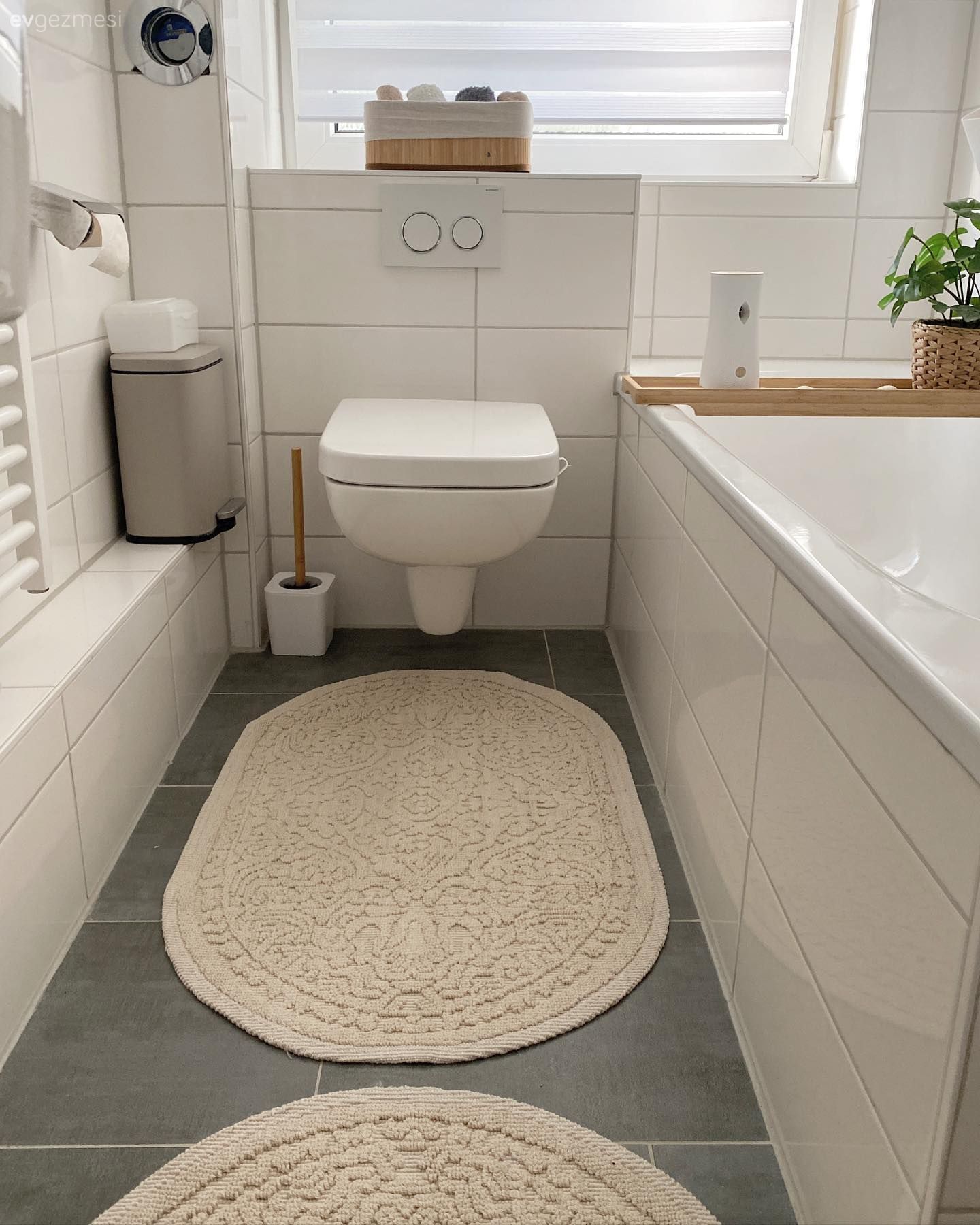 Ev Sıcaklığını Yansıtmak İsteyen Bu Dekor Donuk Görüntüye Karşı!