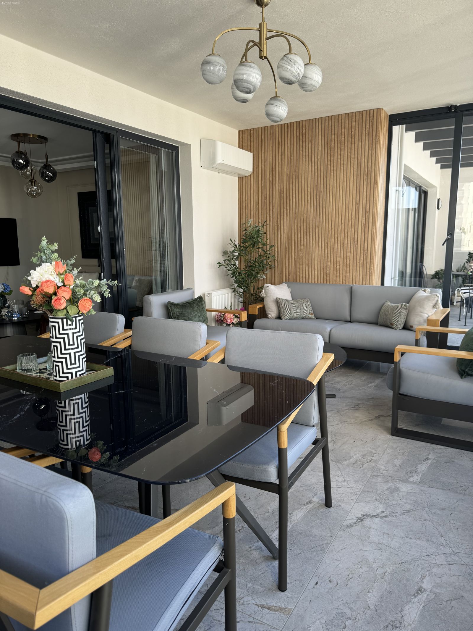 Bu Modern Balkon En Az Salon Kadar Gösterişli!