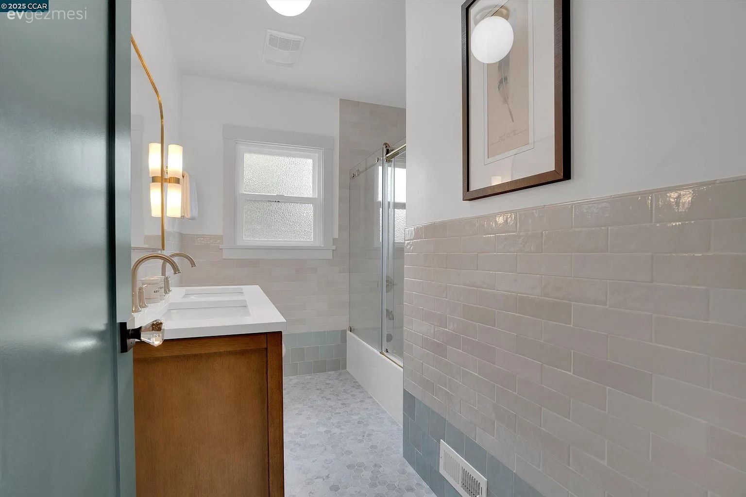 Tek Katlı Gibi Görünen 102 M2'lik Bu Ev Aslında Üç Kat