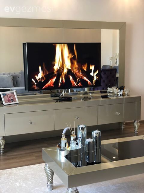 Gri, Art deko, Tv ünitesi, Tv ünitesi aksesuarları, Ev Aksesuar, Orta sehpa, Sehpa, Sehpa üstü aksesuarı, Aynalı mobilya, Ayna