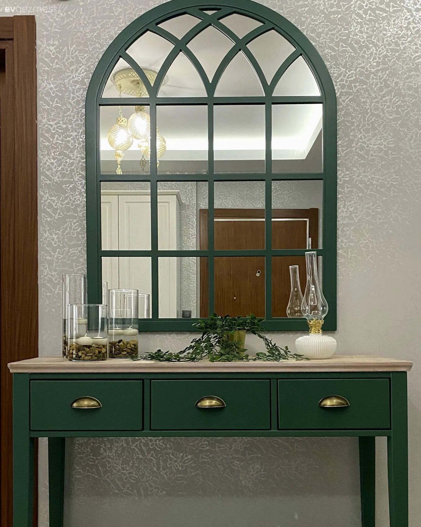 Öncesi&Sonrası: Girişinden Balkonuna Kadar Değişmedik Yeri Kalmamış