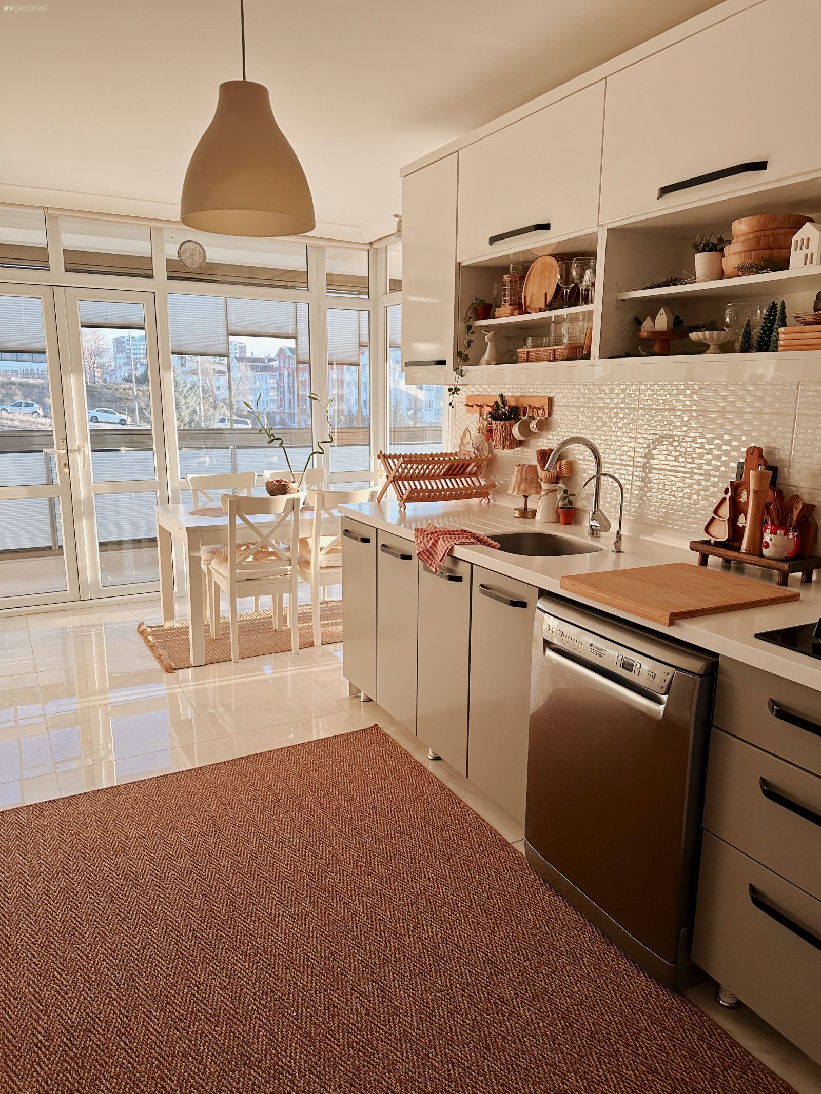 İskandinav Ruhlu Bu Dekorda Küçük Değişiklikler Eve Yeni Soluk Katmış!