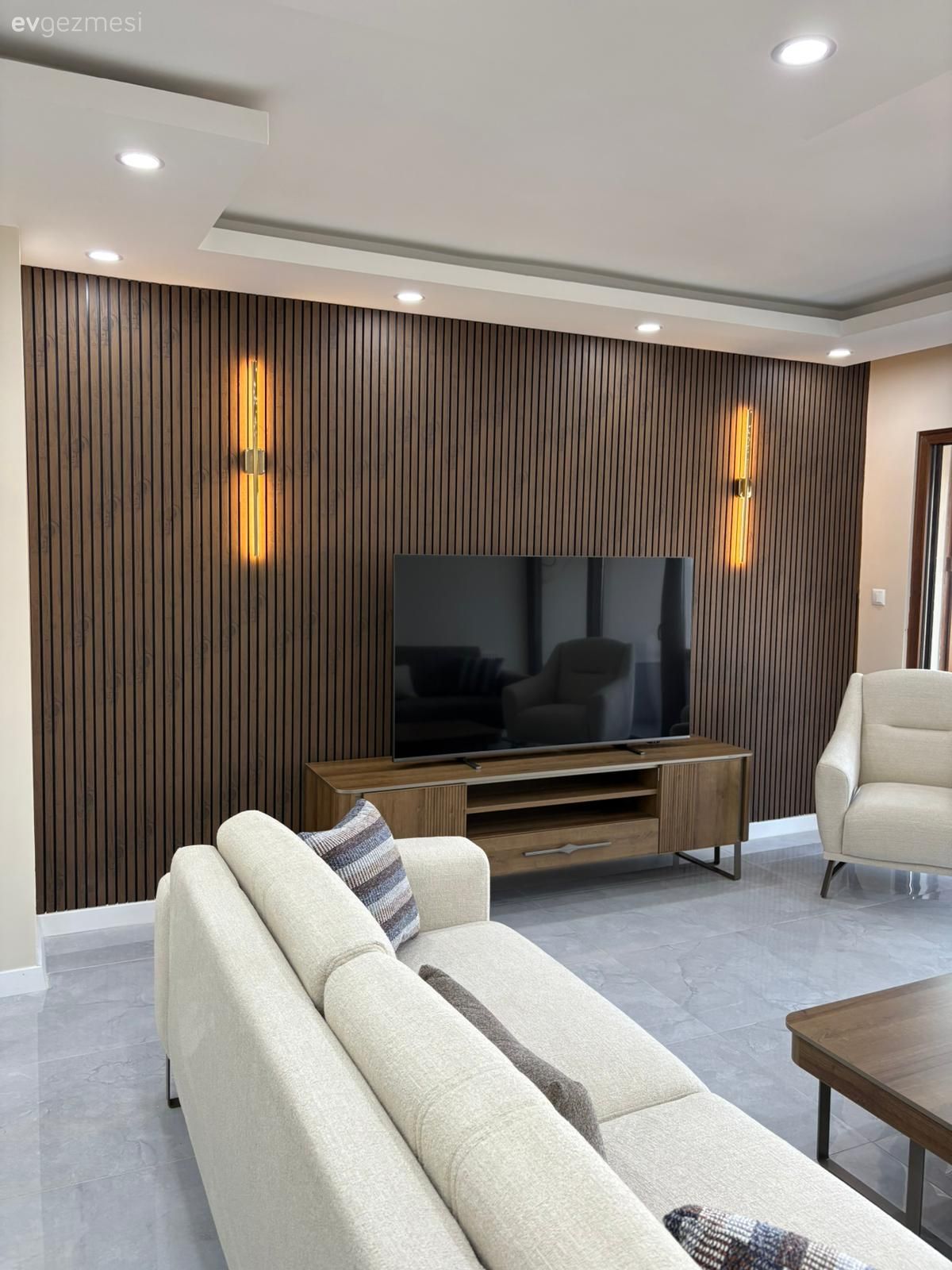 Eski Bir Evin Daha Modern Görünümüne Geçiş Öyküsü