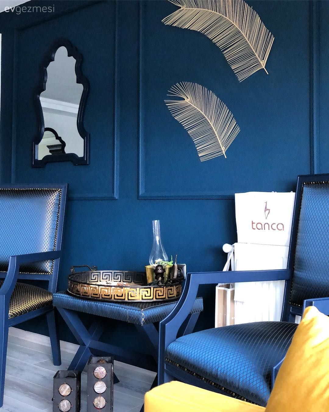 Bu Evin Her Odasında En Az Bir Tane Baskın Renk Var!