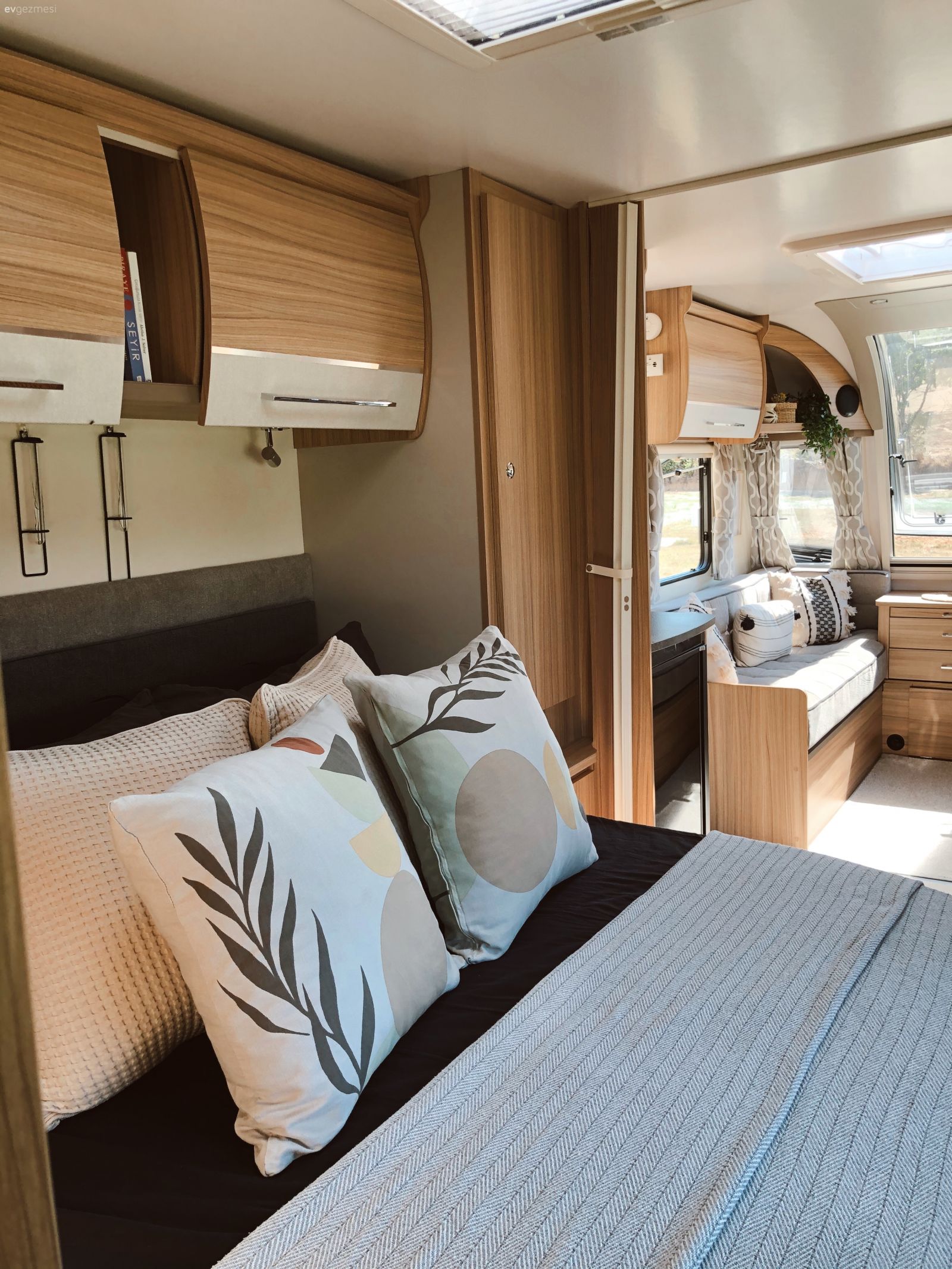 3+1 Evden Tam Zamanlı Karavana: Bir Doğayla Kucaklaşma Hikayesi!