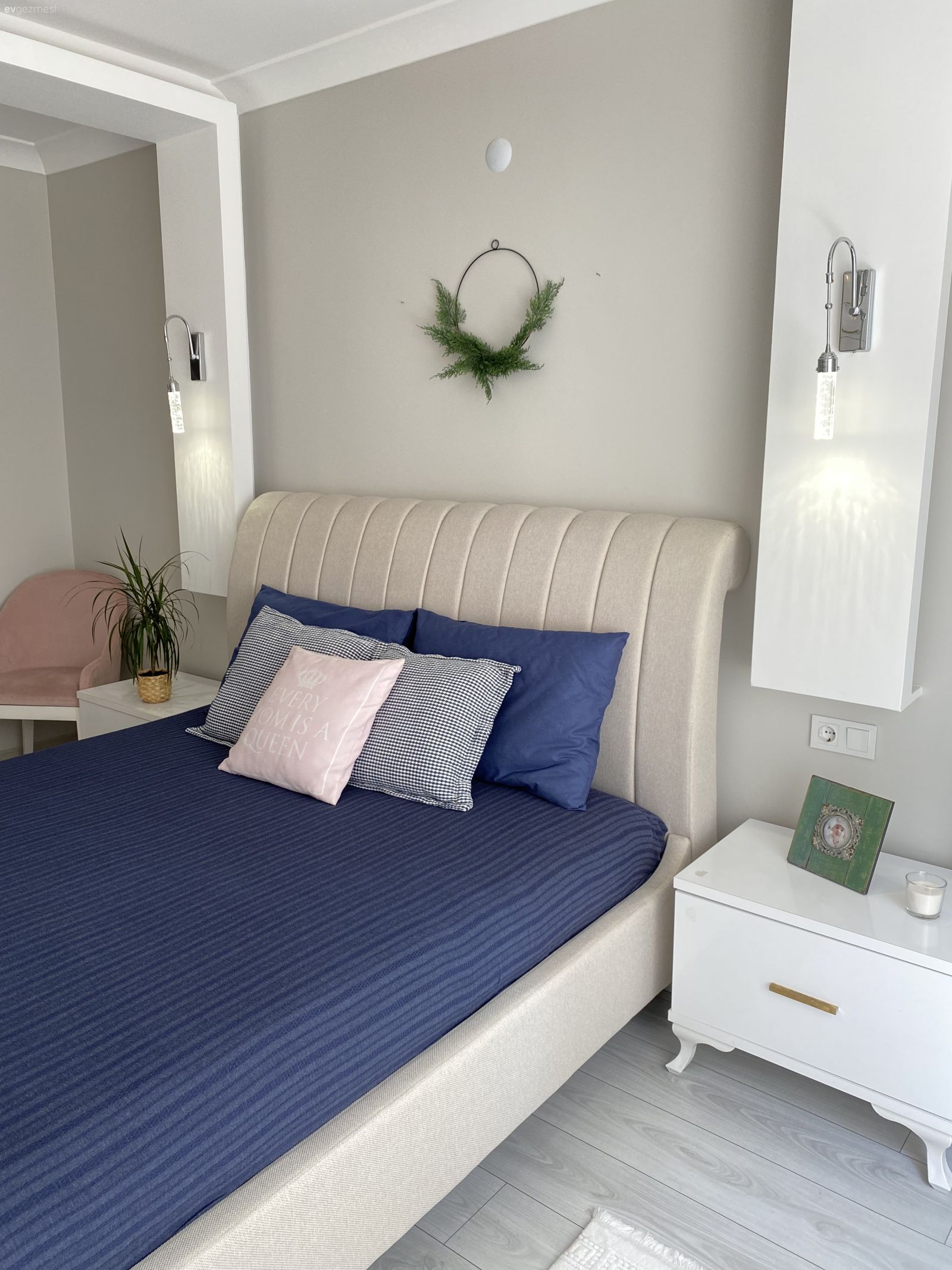 Yatak Odası, Beyaz, Lacivert, Komodin
