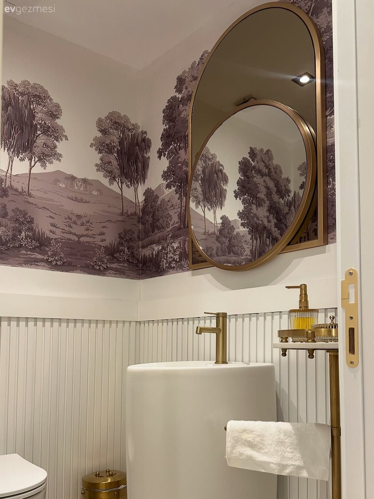 Son Zamanların Gözde Dolap Tasarımlarının Çoğu Bu Evde Kullanılmış