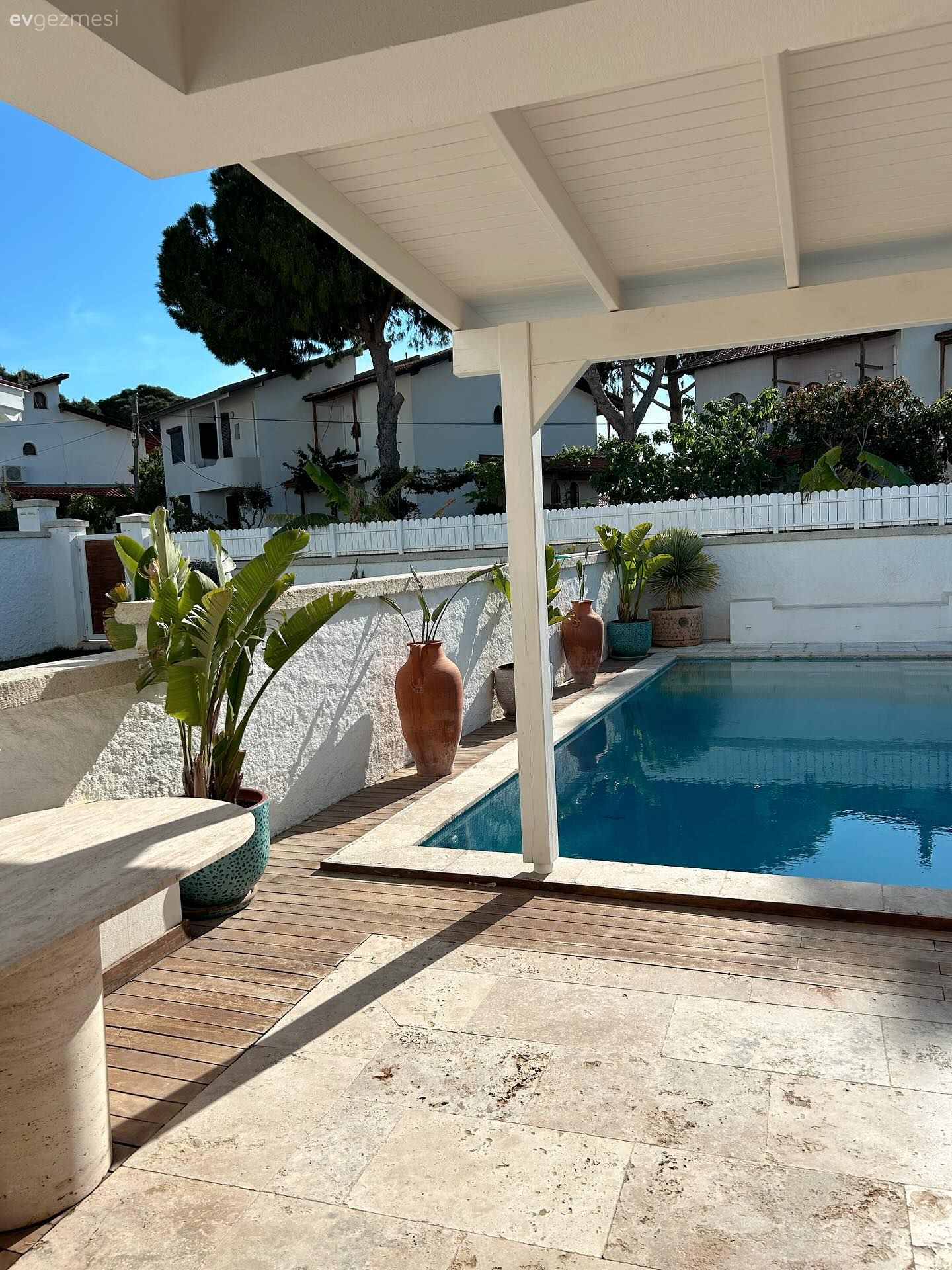 Bahçe, Havuz, Veranda