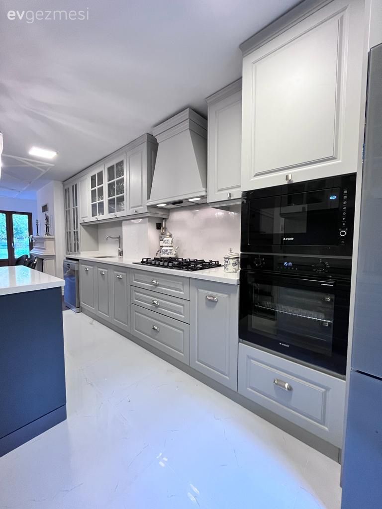 Beyaz, Mutfak, Modern, Ankastre, Davlumbaz, Ada mutfak, Mutfak zemin seramikleri, Shaker kapaklı dolaplar