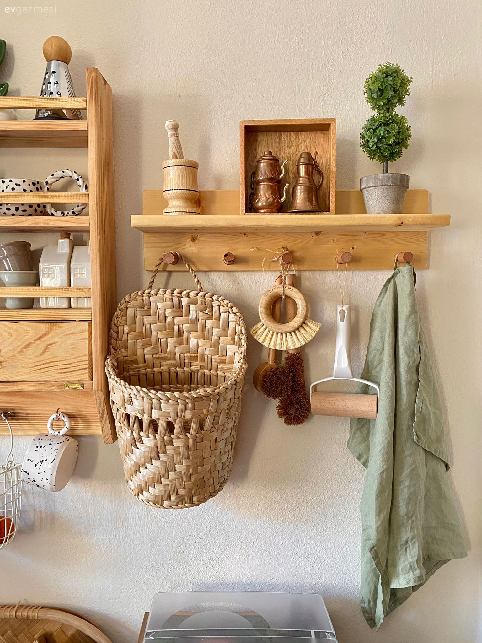 Mutfak rafı, Mutfak, Beyaz, Mutfak aksesuarları, Ev bitkisi