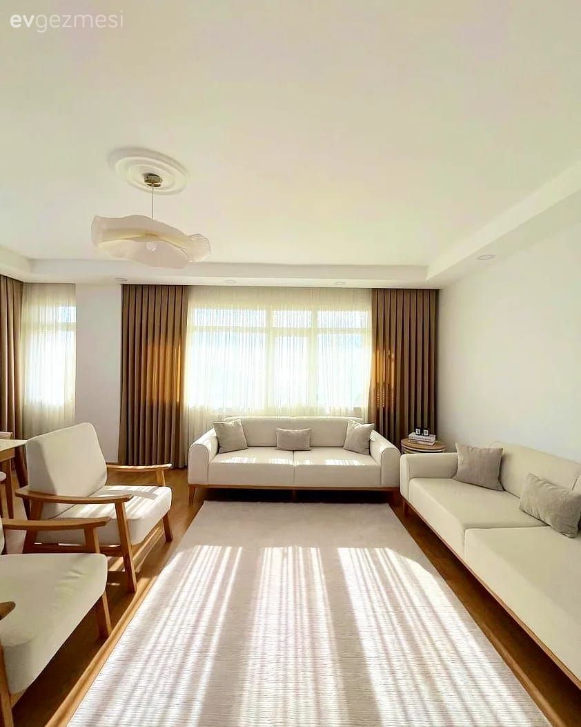 Yeni Yeni Dizilmeye Başlanan Bu Evde Rota Sadeliğe Doğru!