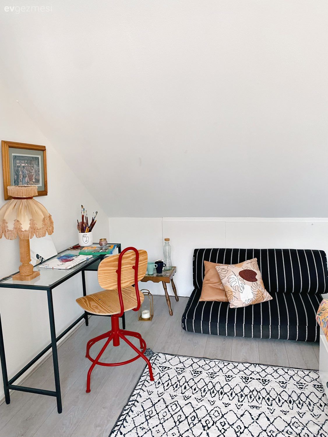 Beyaz, Siyah, Sandalye, Halı, Kırlent, Ev tekstili