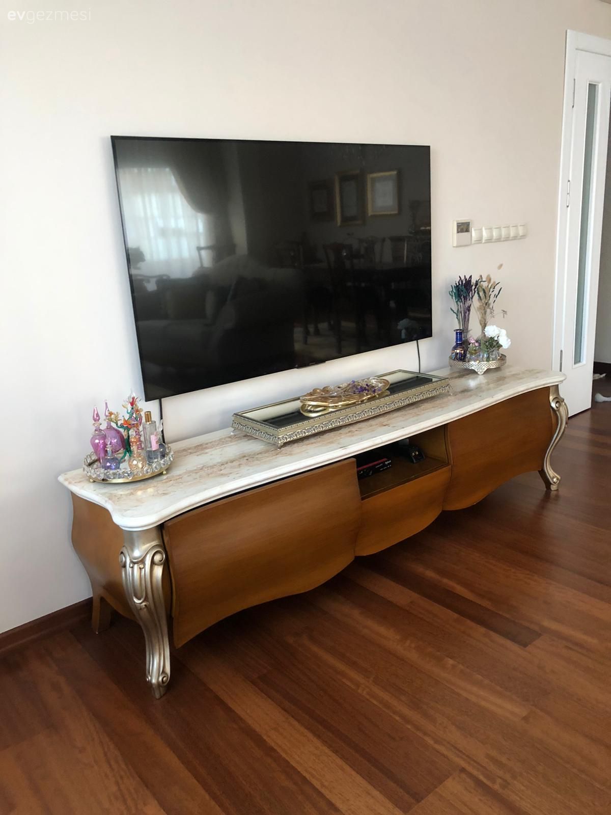 Bu İstanbul Evindeki Mobilyalar Sanat Eseri Tadında!