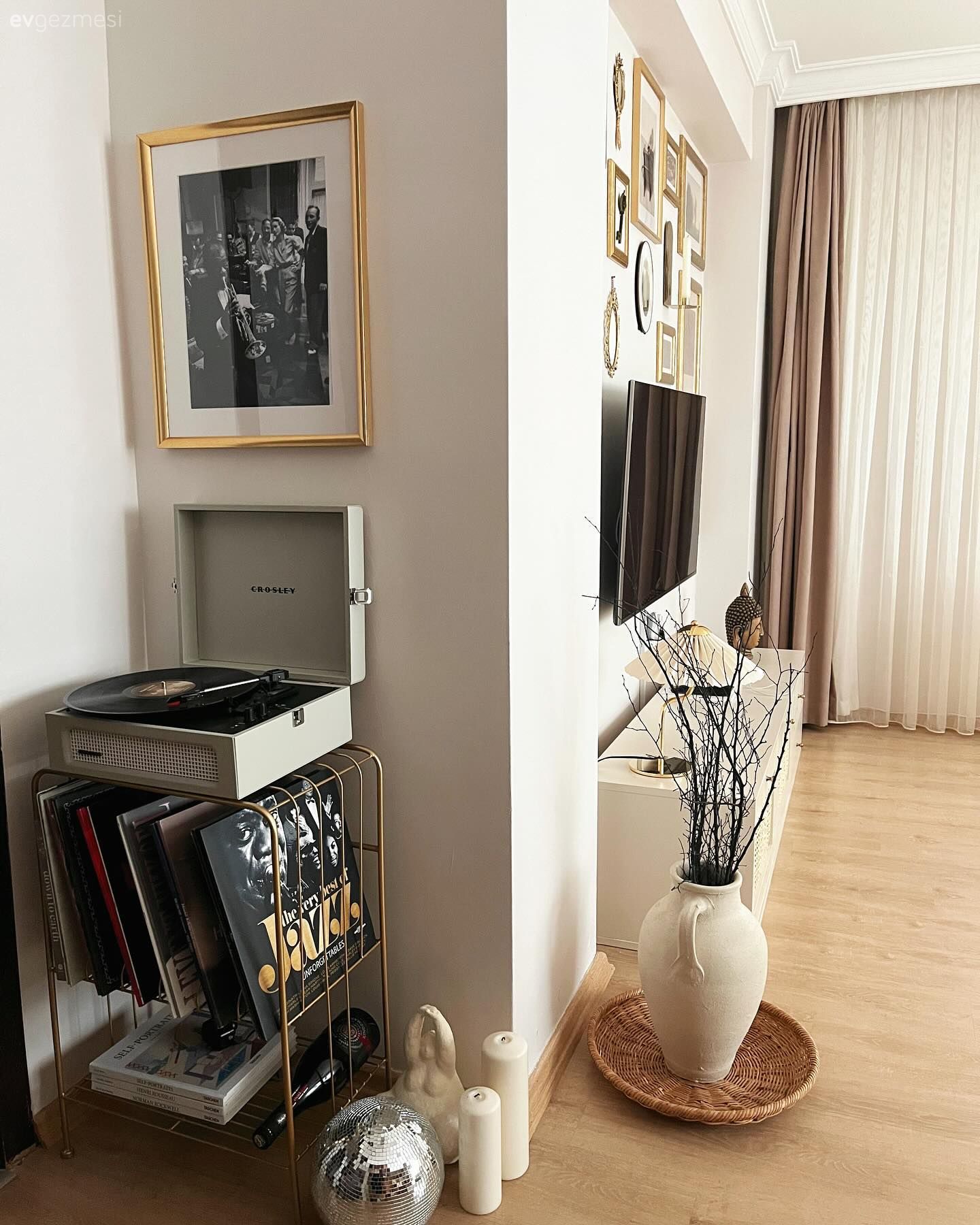 Bu İzmir Evinde Günümüzün Trend Parçaları Geçmişle Buluşmuş!