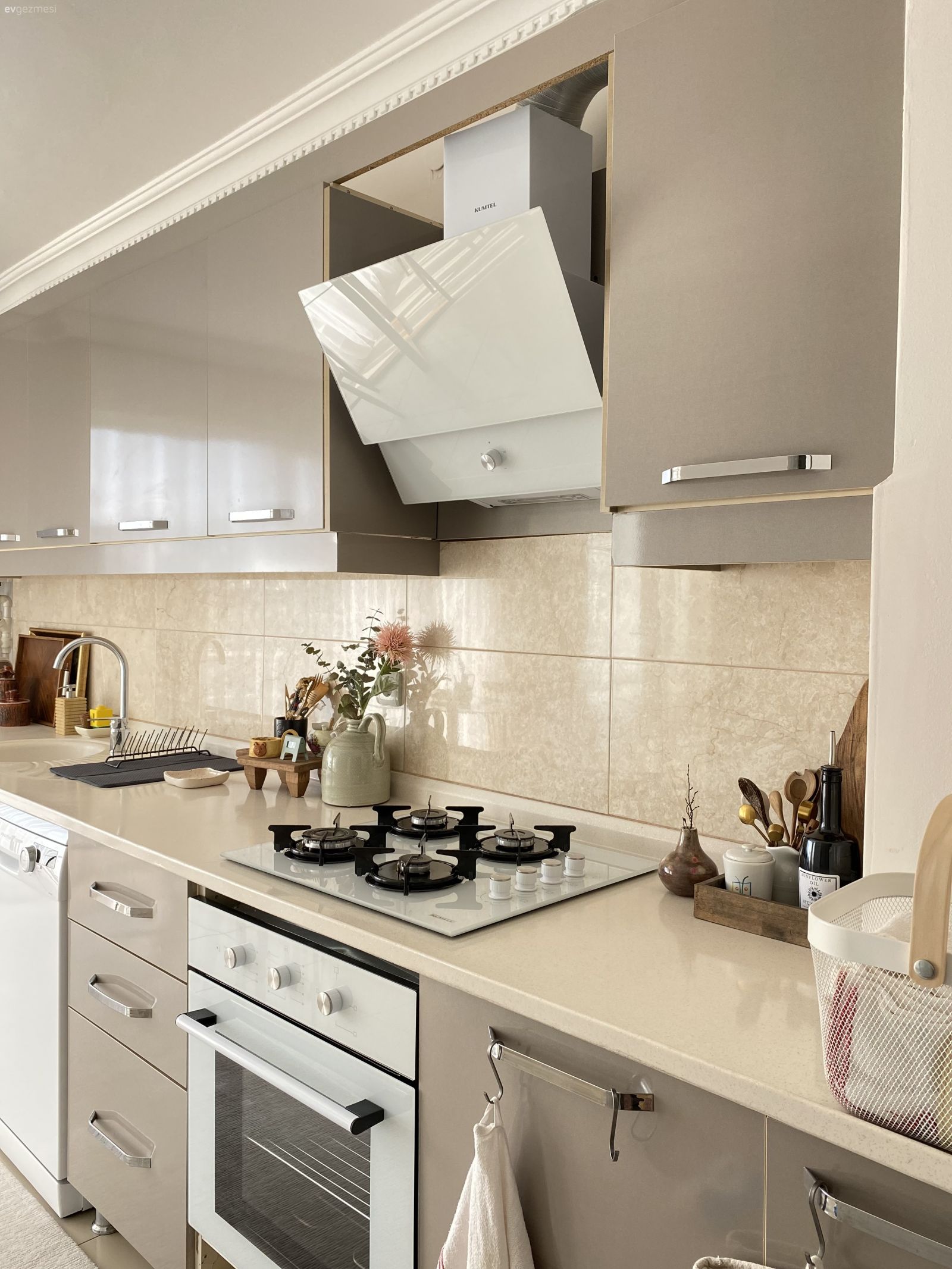 Mutfak, Modern mutfak, Mutfak tezgahı, Mutfak tezgah arası, Ankastre, Davlumbaz, Capuccino mutfak