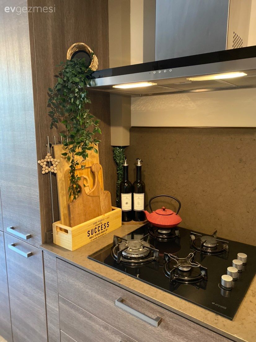 Mutfak, Mutfak tezgahı, Mutfak tezgah arası, Davlumbaz, Mutfak aksesuarları