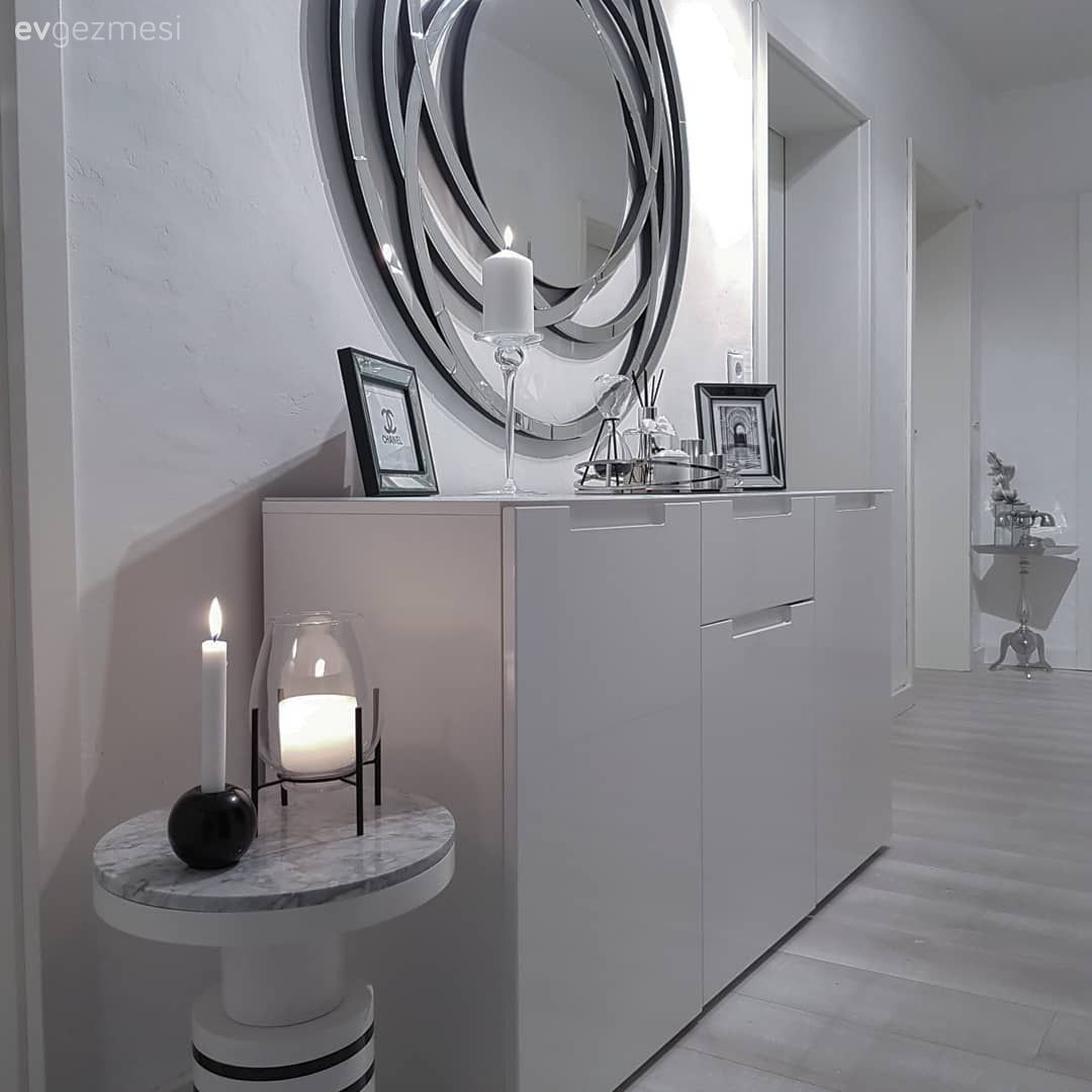 Şamdan, Ev Aksesuar, Yan sehpa, Sehpa, Mumluk, Dekoratif ayna, Ayna, Yuvarlak ayna, Çerçeve, Dresuar, Dresuar dekorasyonu