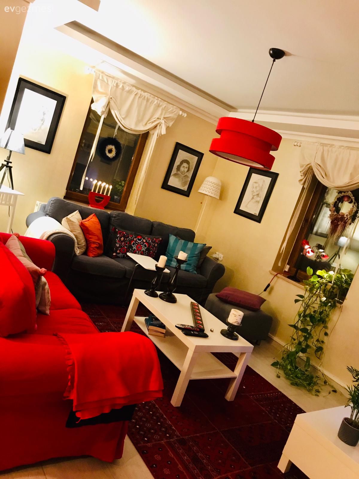 Bu İzmir Evinde Nostaljik Öğeler Pek seviliyor