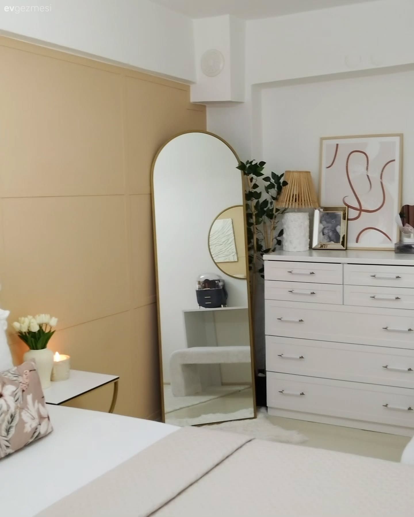 Bu İzmir Evi 13 Yıl Sonra Yenilenen Mobilyalarla Ödüllendirilmiş