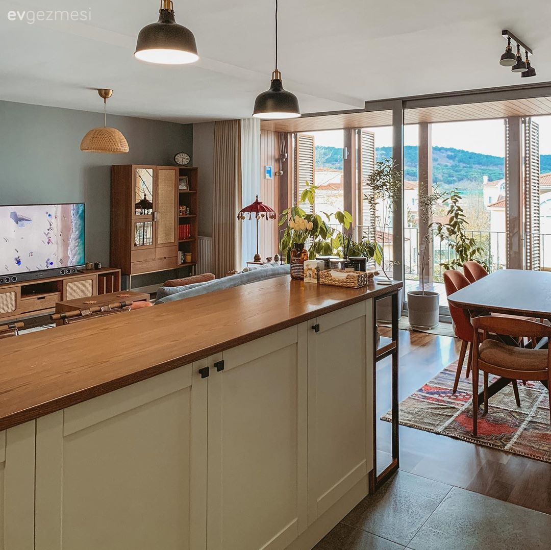 Ev Gezmesi: İstanbul'da Karadeniz Havası Estiren Sıcacık Bir Dubleks