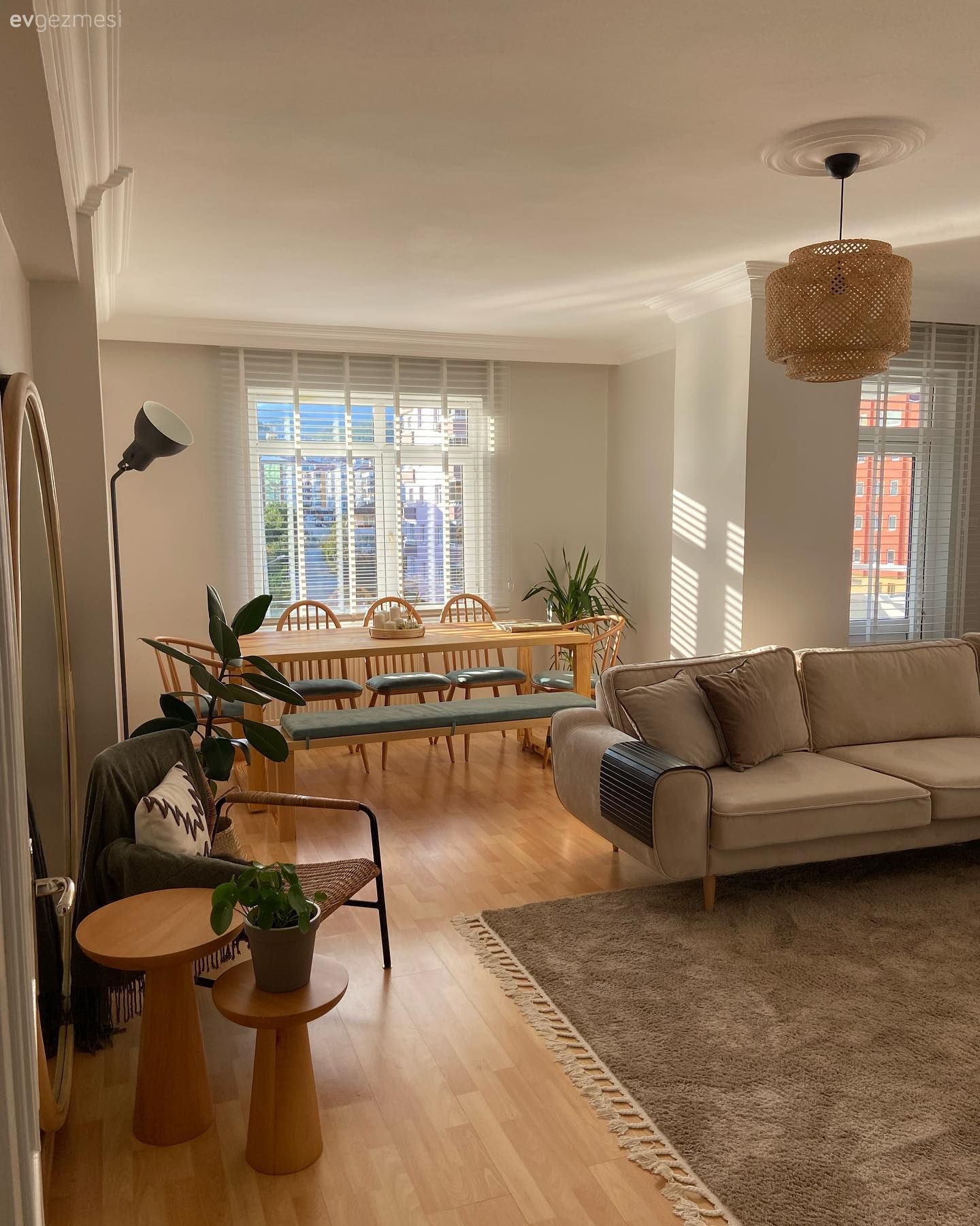 Salonunu Dekore Edecekler İçin Farklı Planlara Sahip Salonlardan Örnekler